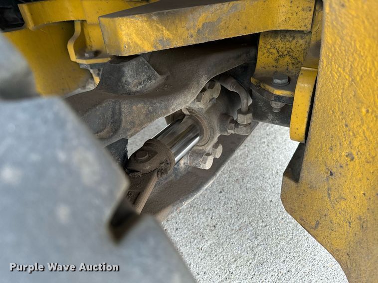 image for item EG6854 Yale GLP060VXEUSE087 forklift