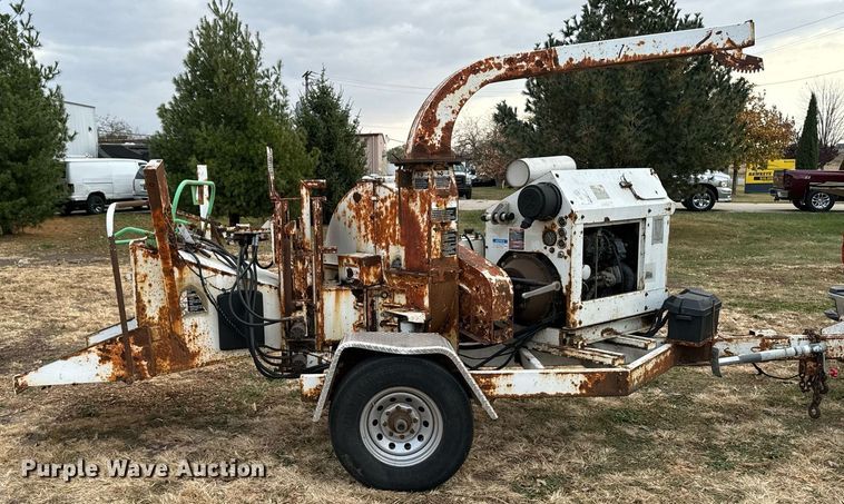 image for item EG6856 2007 Altec D C1217 wood chipper