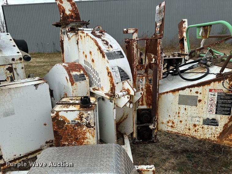 image for item EG6856 2007 Altec D C1217 wood chipper