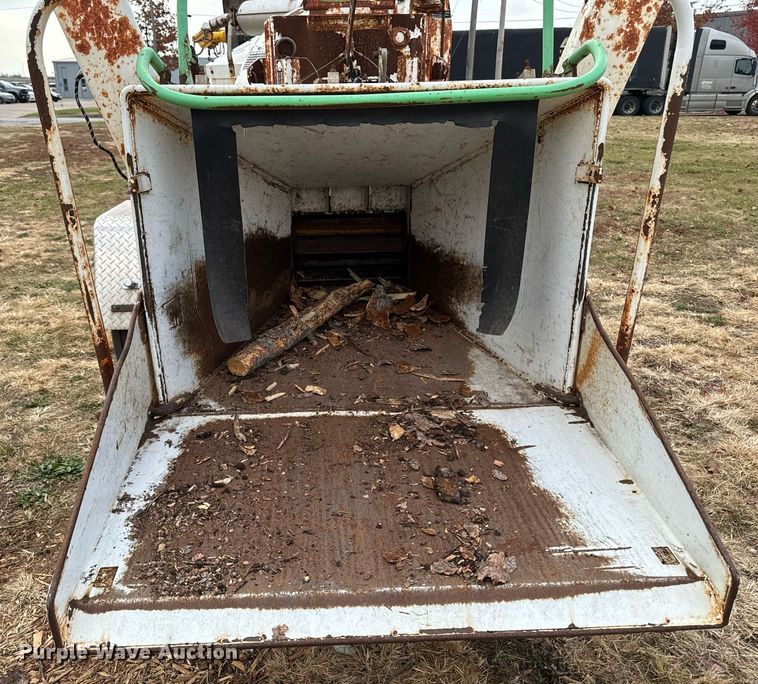 image for item EG6856 2007 Altec D C1217 wood chipper