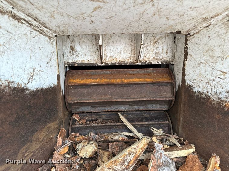 image for item EG6856 2007 Altec D C1217 wood chipper