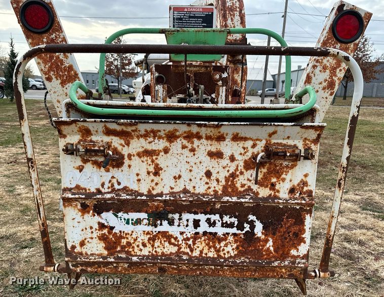 image for item EG6856 2007 Altec D C1217 wood chipper