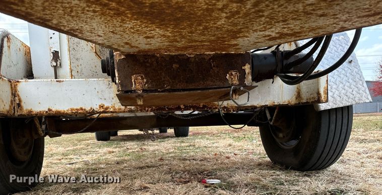 image for item EG6856 2007 Altec D C1217 wood chipper