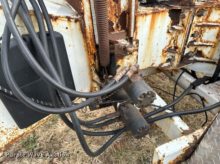 image for item EG6856 2007 Altec D C1217 wood chipper