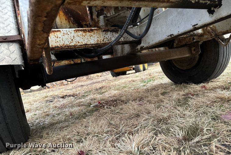 image for item EG6856 2007 Altec D C1217 wood chipper