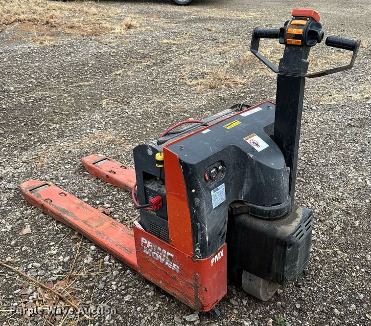 image for item EG6863 (3) pallet jacks