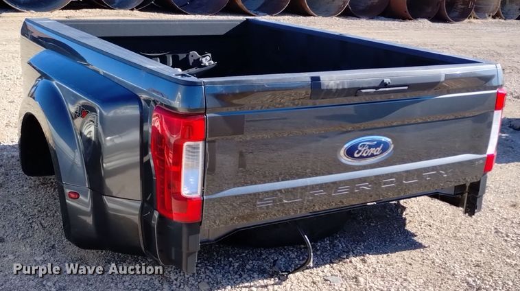 image for item EG9955 Ford F350 pickup truck bed
