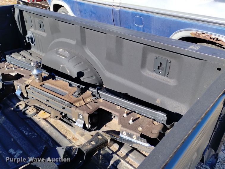 image for item EG9955 Ford F350 pickup truck bed