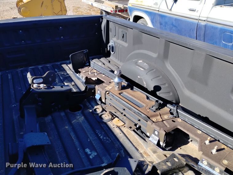 image for item EG9955 Ford F350 pickup truck bed