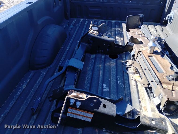 image for item EG9955 Ford F350 pickup truck bed