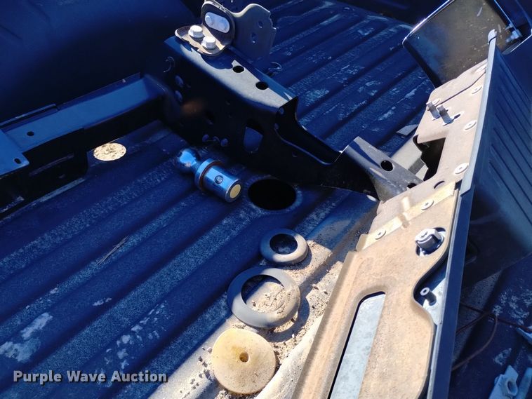 image for item EG9955 Ford F350 pickup truck bed