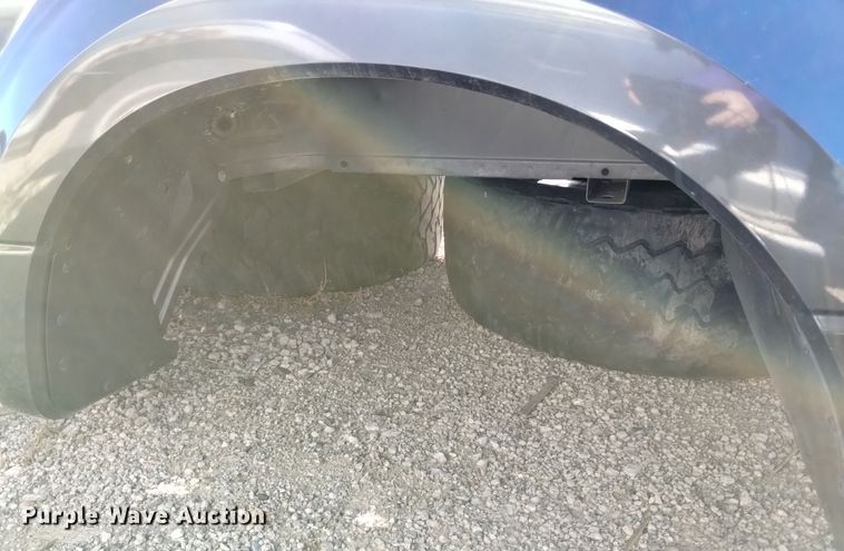 image for item EG9955 Ford F350 pickup truck bed