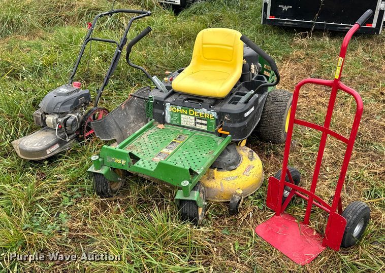 image for item EH7222 2018 John Deere Z335E ZTR lawn mower