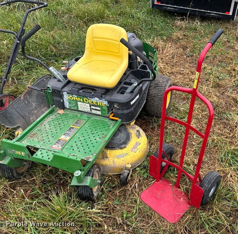 image for item EH7222 2018 John Deere Z335E ZTR lawn mower