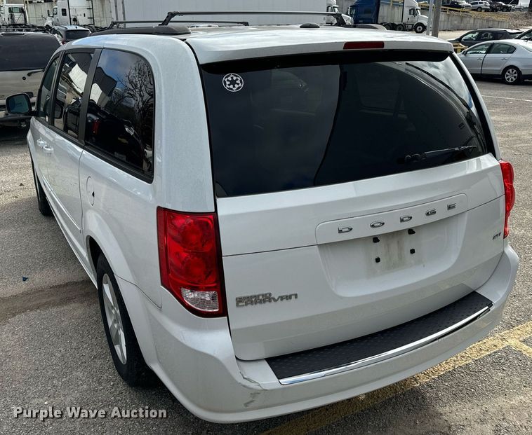 image for item EH7244 2016 Dodge Grand Caravan SXT van