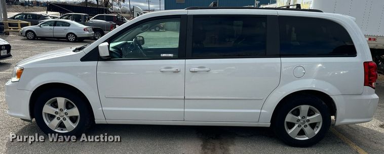 image for item EH7244 2016 Dodge Grand Caravan SXT van