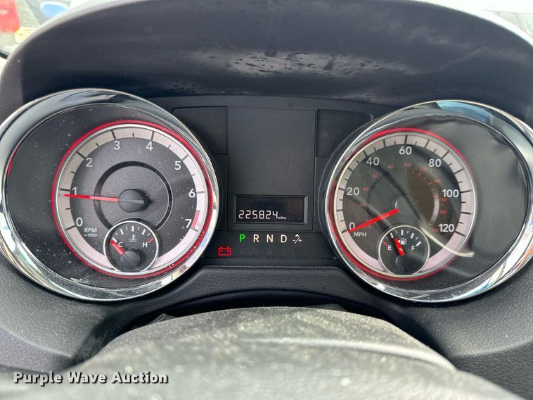 image for item EH7244 2016 Dodge Grand Caravan SXT van
