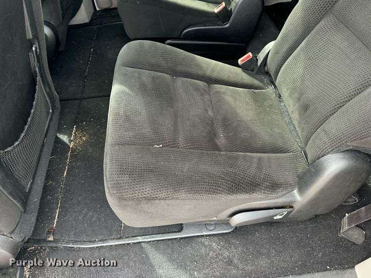 image for item EH7244 2016 Dodge Grand Caravan SXT van
