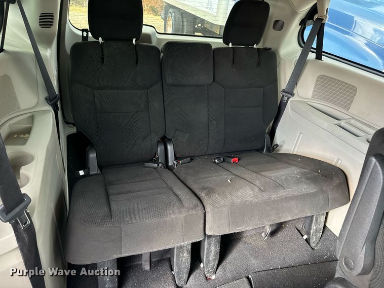 image for item EH7244 2016 Dodge Grand Caravan SXT van