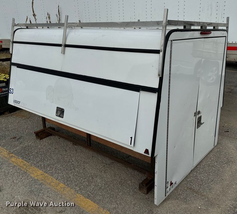 image for item EH7245 Leer slide-In utility topper