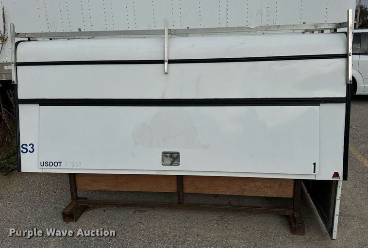 image for item EH7245 Leer slide-In utility topper