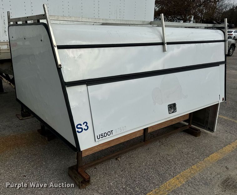 image for item EH7245 Leer slide-In utility topper