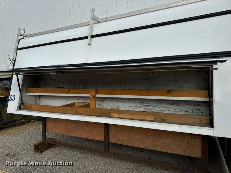 image for item EH7245 Leer slide-In utility topper