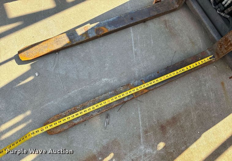 image for item EH7248 Tailift FG25C forklift