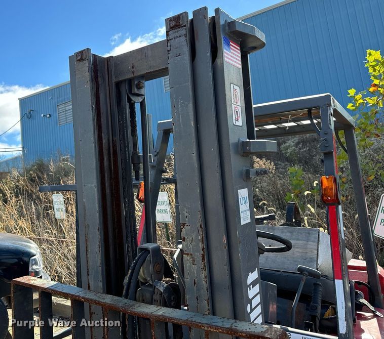 image for item EH7248 Tailift FG25C forklift