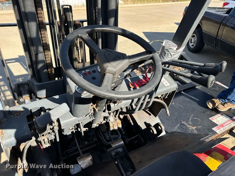 image for item EH7248 Tailift FG25C forklift