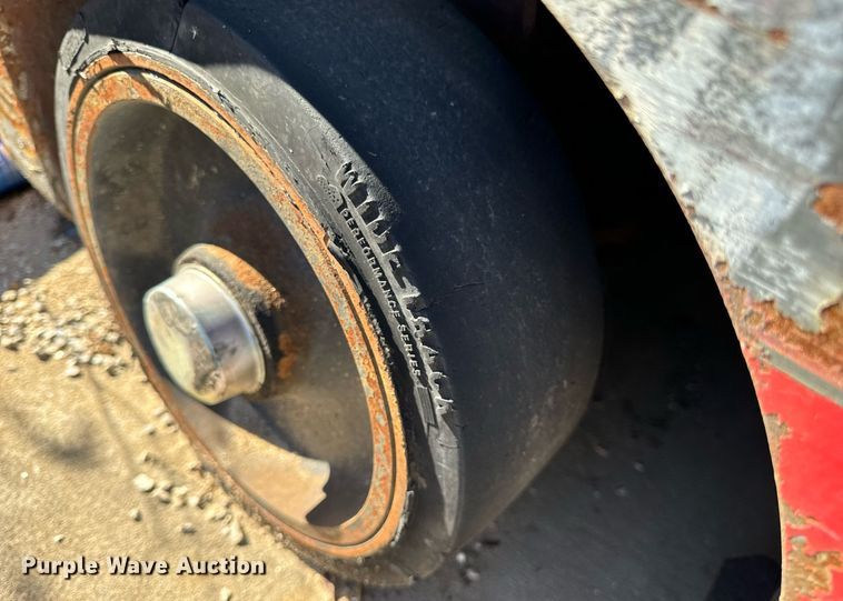 image for item EH7248 Tailift FG25C forklift