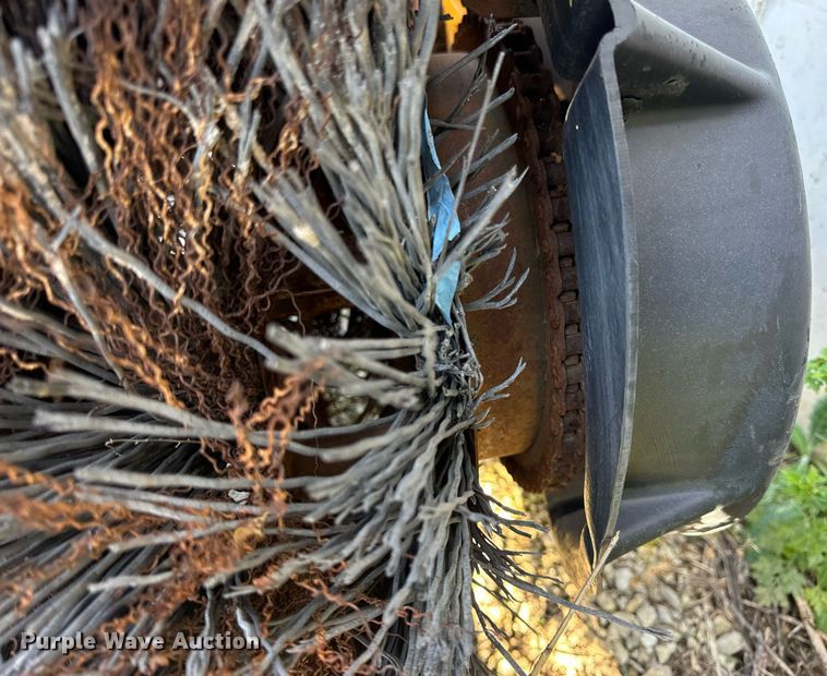 image for item EH7249 Broom