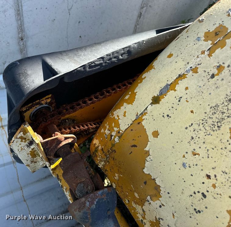 image for item EH7249 Broom