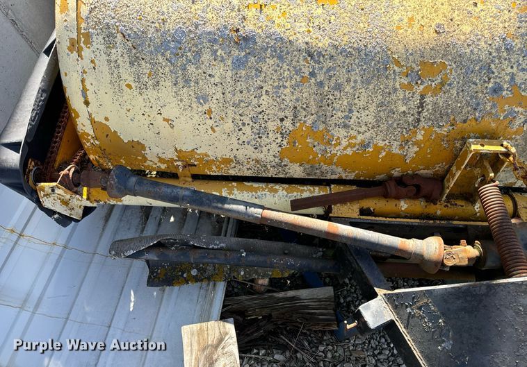 image for item EH7249 Broom