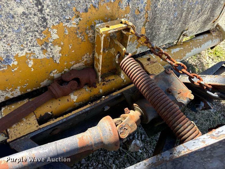 image for item EH7249 Broom