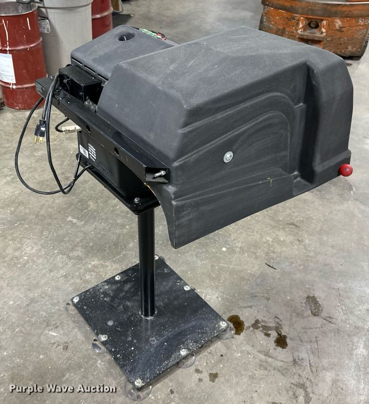 image for item EH7256 Red Devil The Classic 01410PB paint shaker