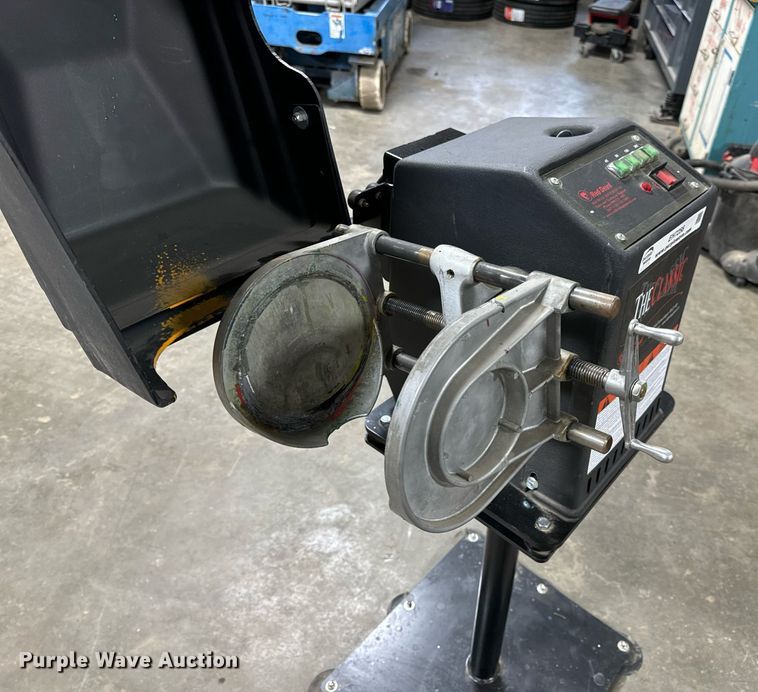 image for item EH7256 Red Devil The Classic 01410PB paint shaker