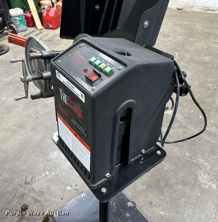 image for item EH7256 Red Devil The Classic 01410PB paint shaker