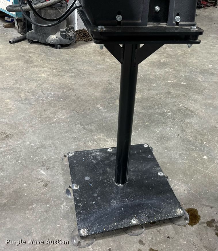 image for item EH7256 Red Devil The Classic 01410PB paint shaker