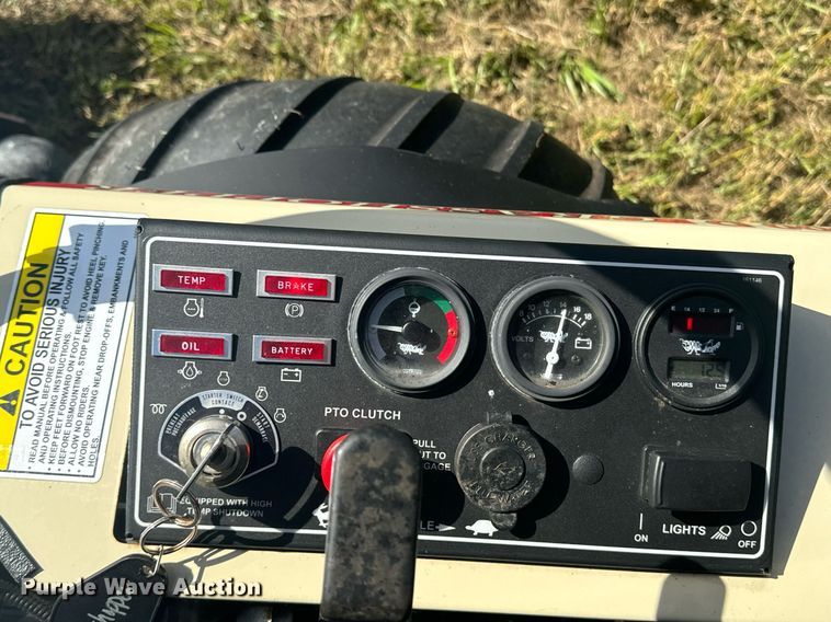 image for item EI4087 Grasshopper 900D ZTR lawn mower