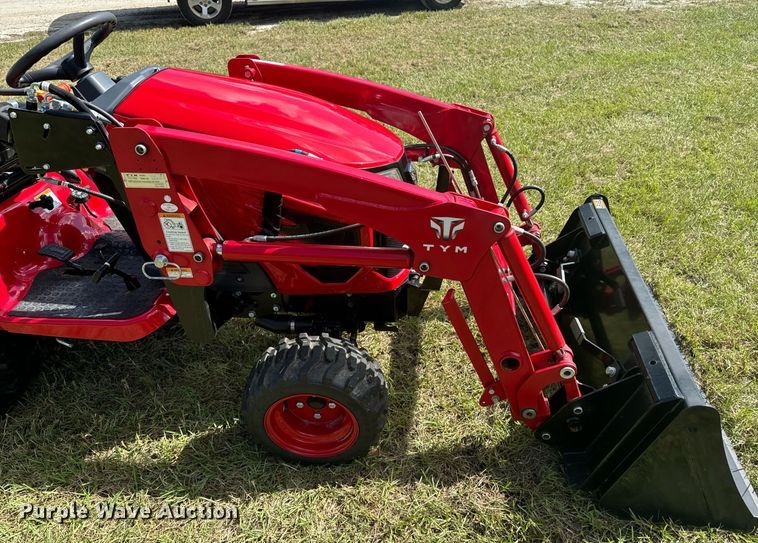 image for item EI4093 TYM T224 backhoe