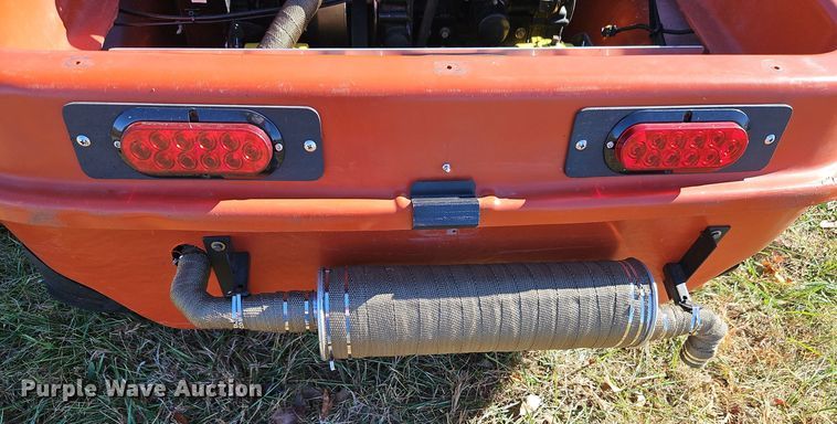 image for item EI8526 Sierra Trail Boss amphibious vehicle