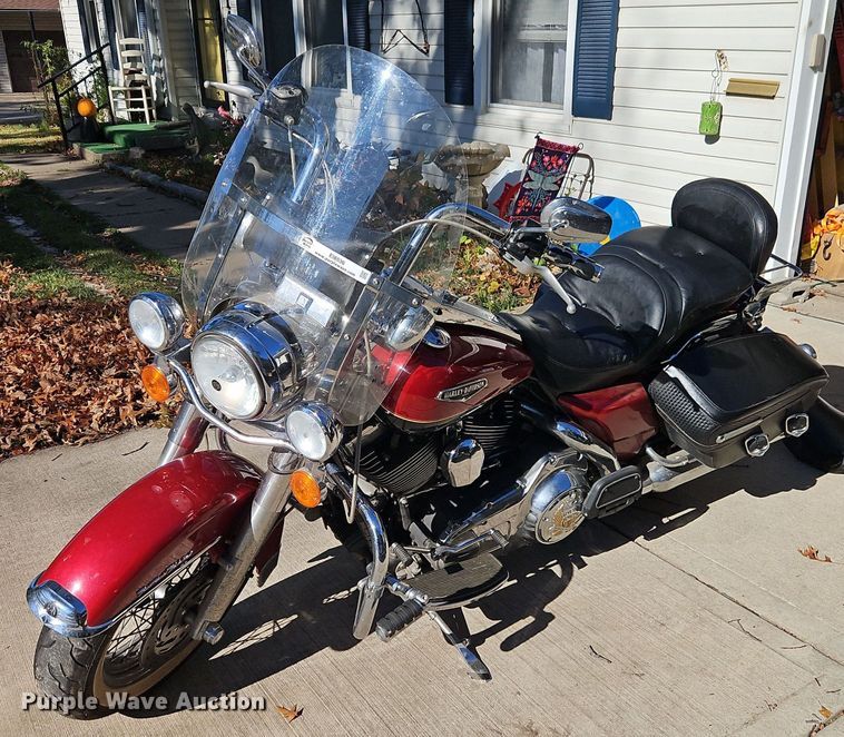 image for item EI8536 2007 Harley Davidson FLHRC Road King motorcycle