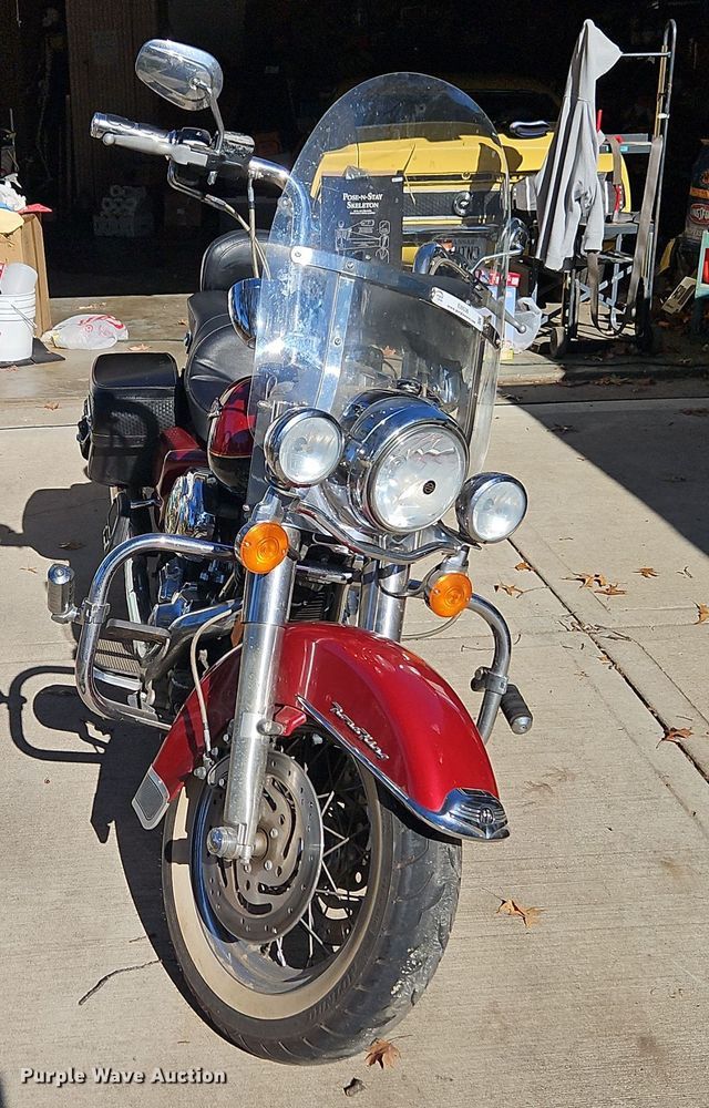 image for item EI8536 2007 Harley Davidson FLHRC Road King motorcycle