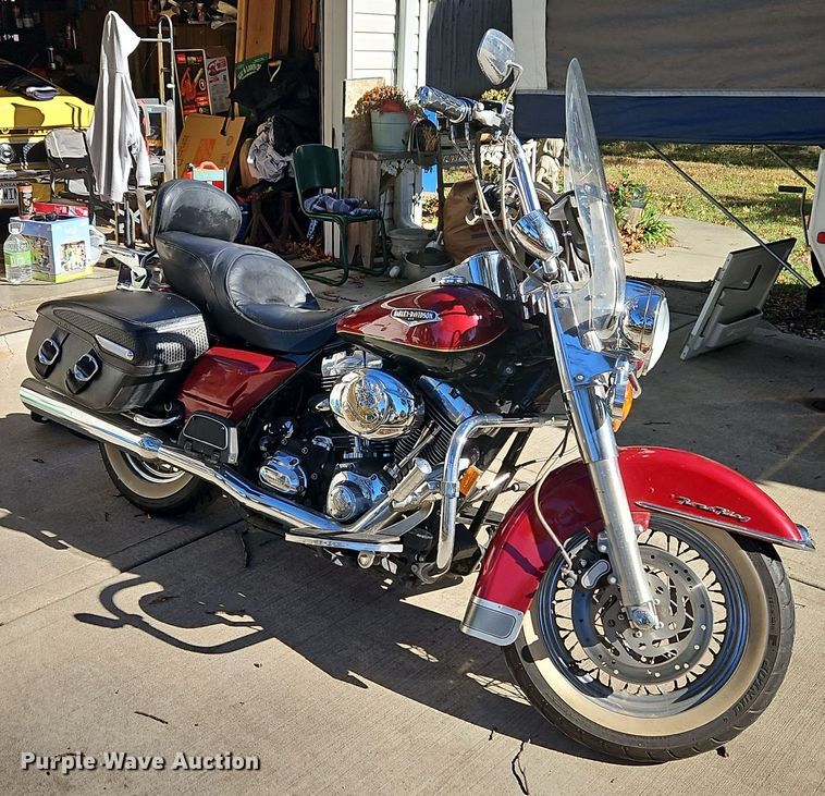 image for item EI8536 2007 Harley Davidson FLHRC Road King motorcycle