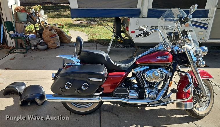 image for item EI8536 2007 Harley Davidson FLHRC Road King motorcycle