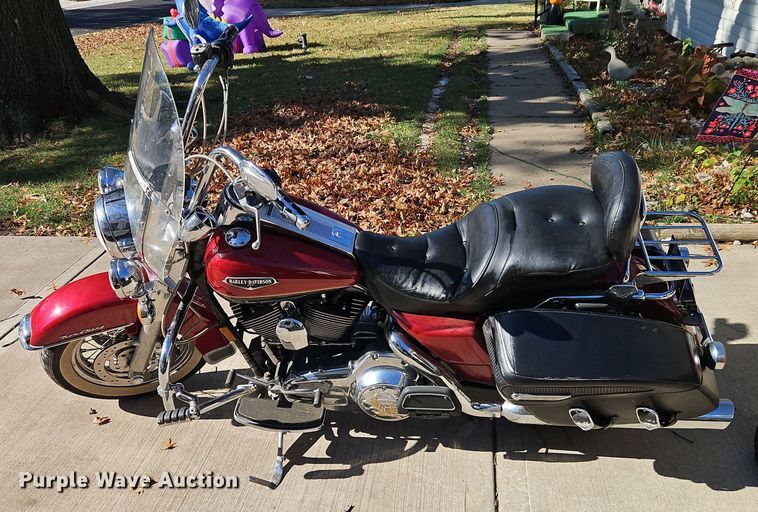 image for item EI8536 2007 Harley Davidson FLHRC Road King motorcycle
