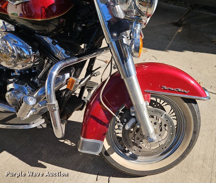 image for item EI8536 2007 Harley Davidson FLHRC Road King motorcycle