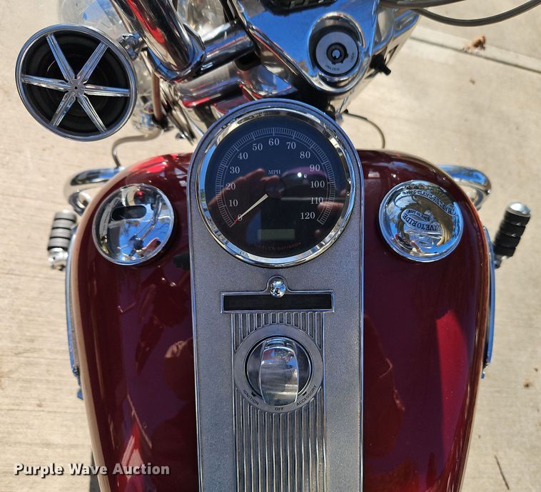 image for item EI8536 2007 Harley Davidson FLHRC Road King motorcycle