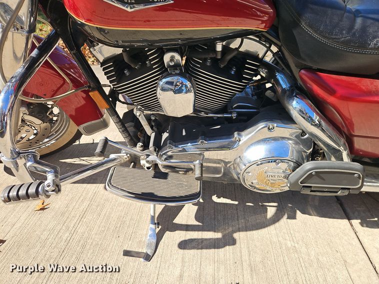 image for item EI8536 2007 Harley Davidson FLHRC Road King motorcycle